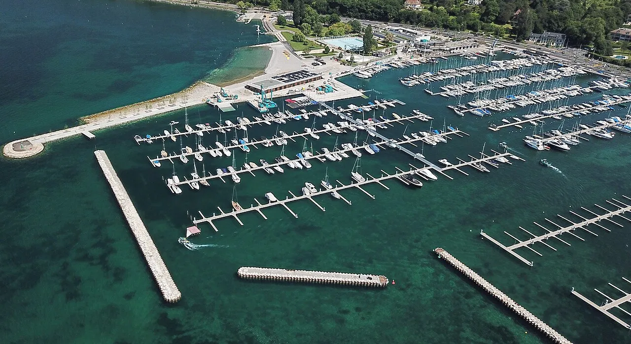 Le port de la Société Nautique de Genève