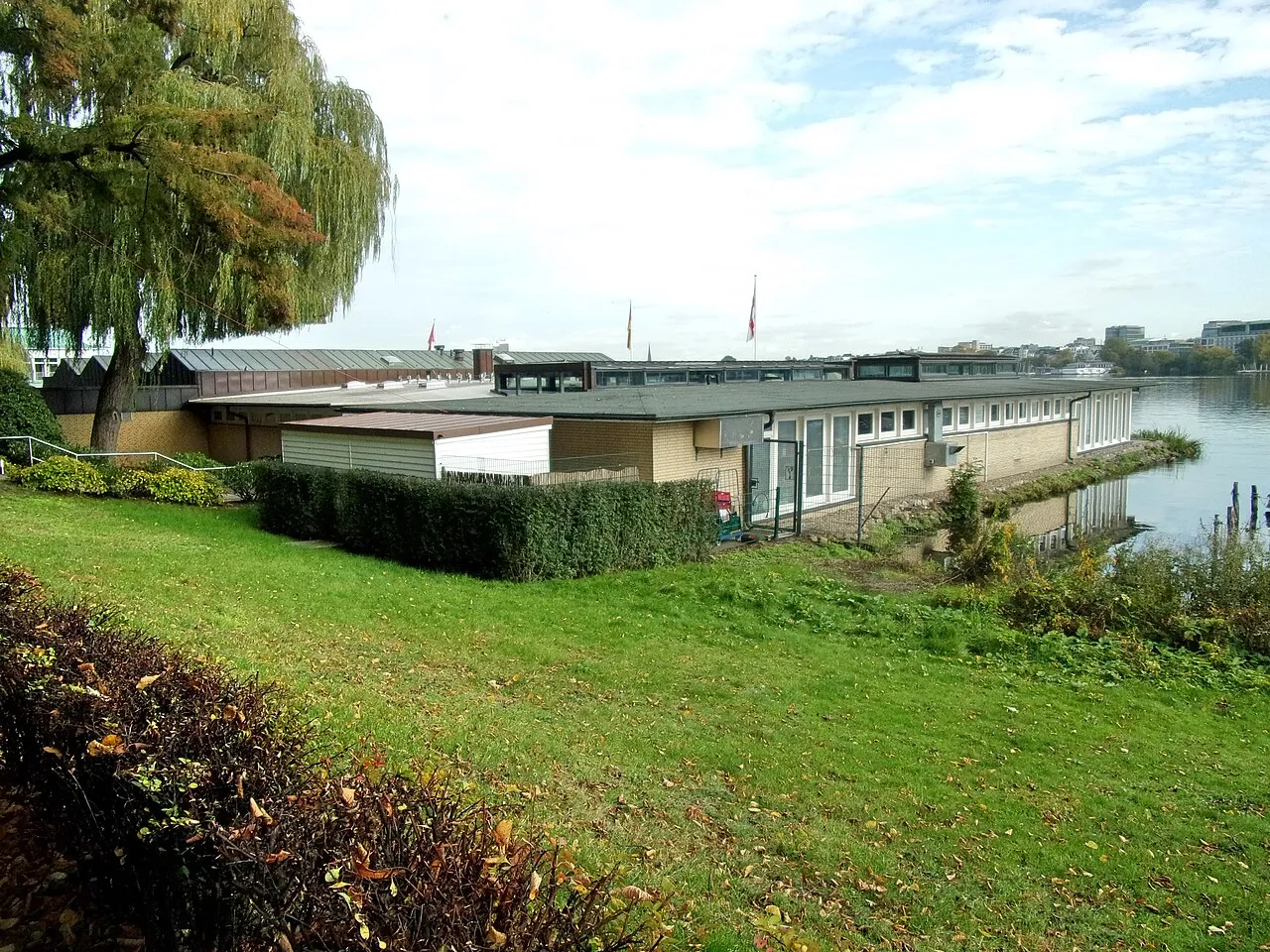 Vereinsheim am Alsterufer 9