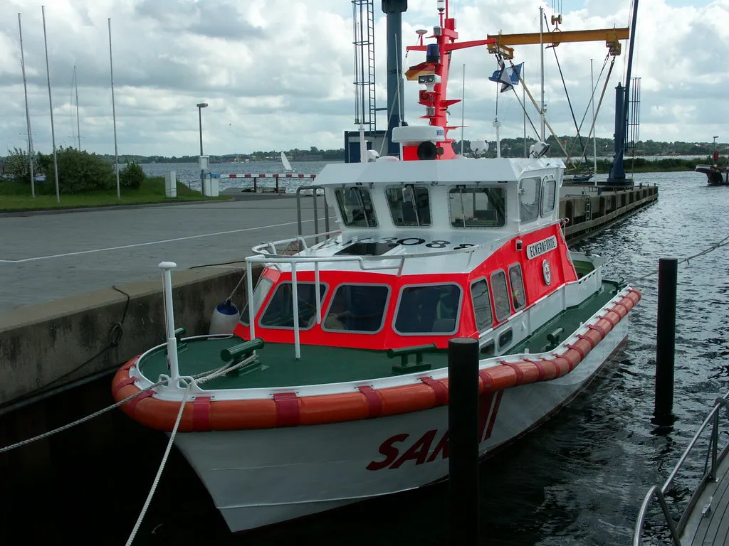 Lifeboat at the landing in Eckernförde yacht harbour, 2004
