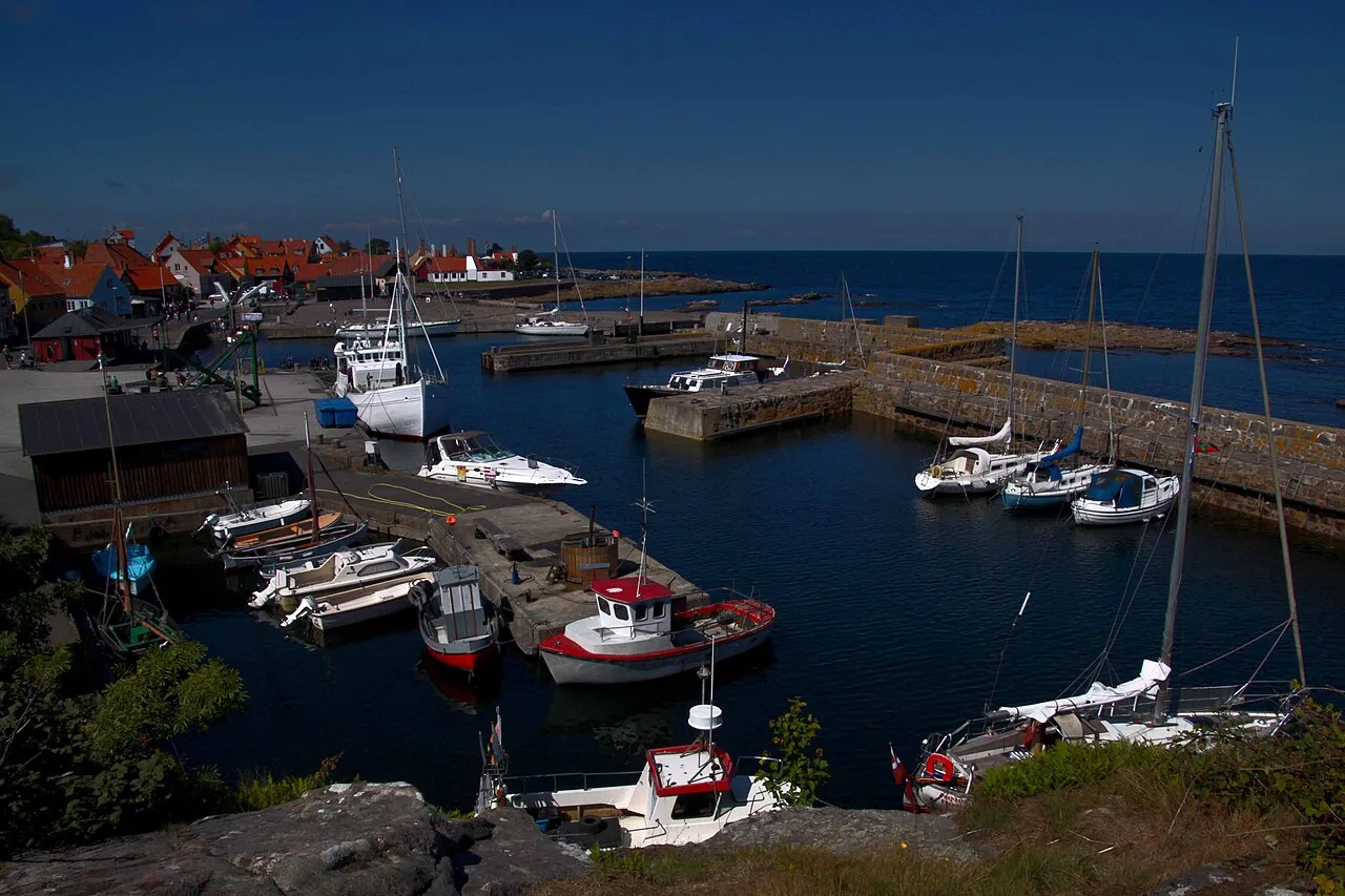Gudhjem Havn, 2016