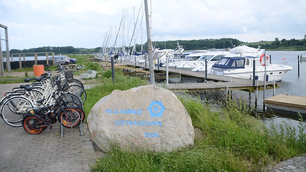 Hejlsminde Havn