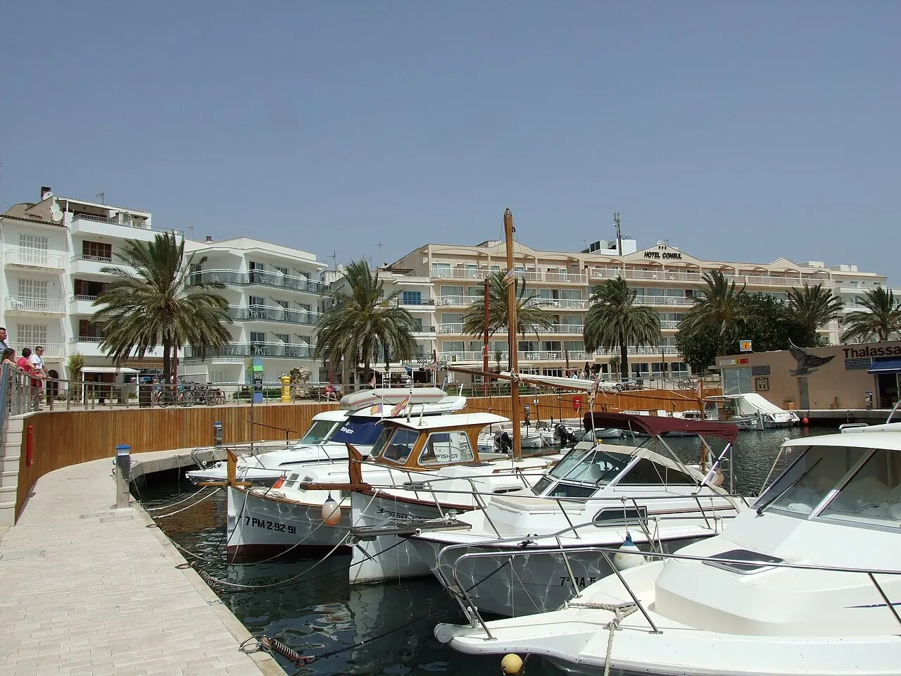 Port de Cala Bona