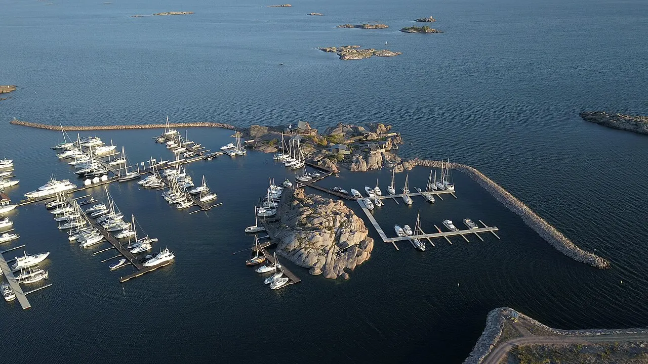 Hanko East Harbour from the air (2018)