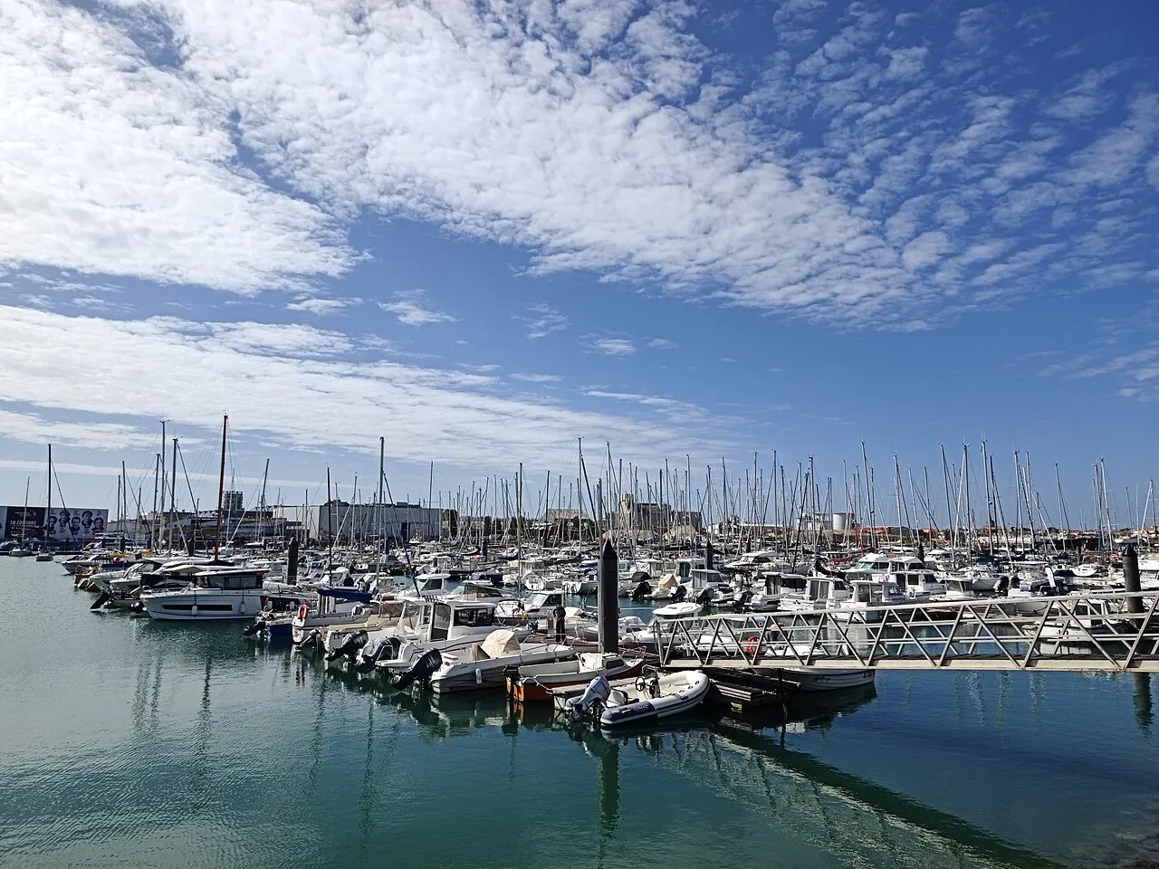Port Olona pontoons