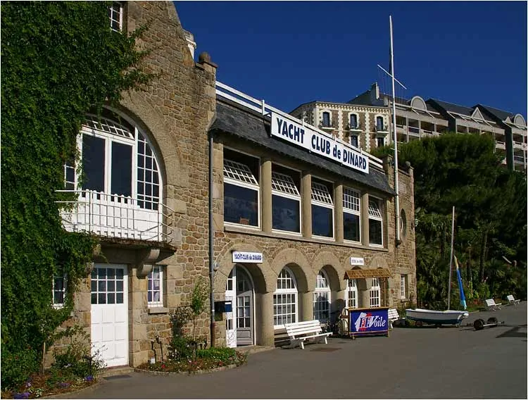 Yacht club