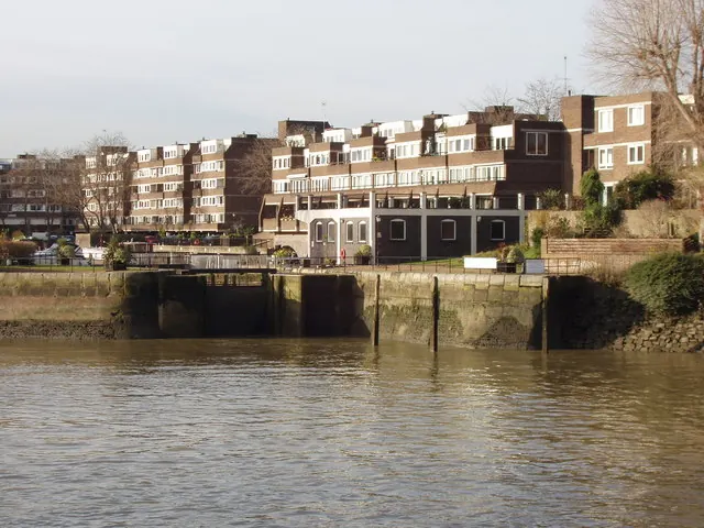 Brentford Dock