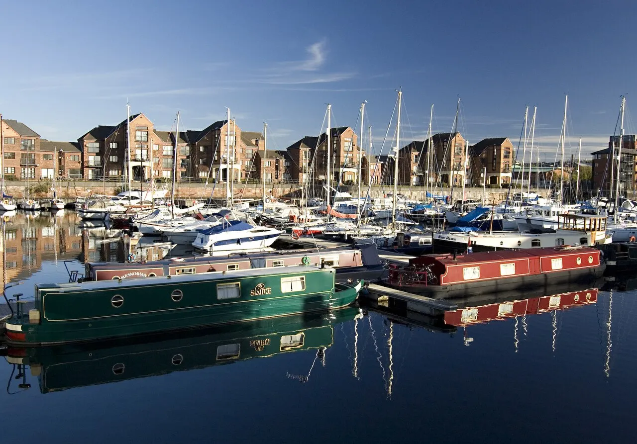 Liverpool Marina in Coburg Dock