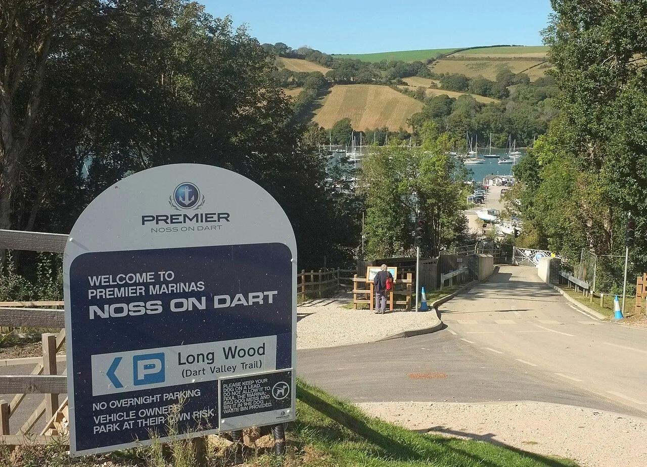 Approaching Noss on Dart Marina on the River Dart