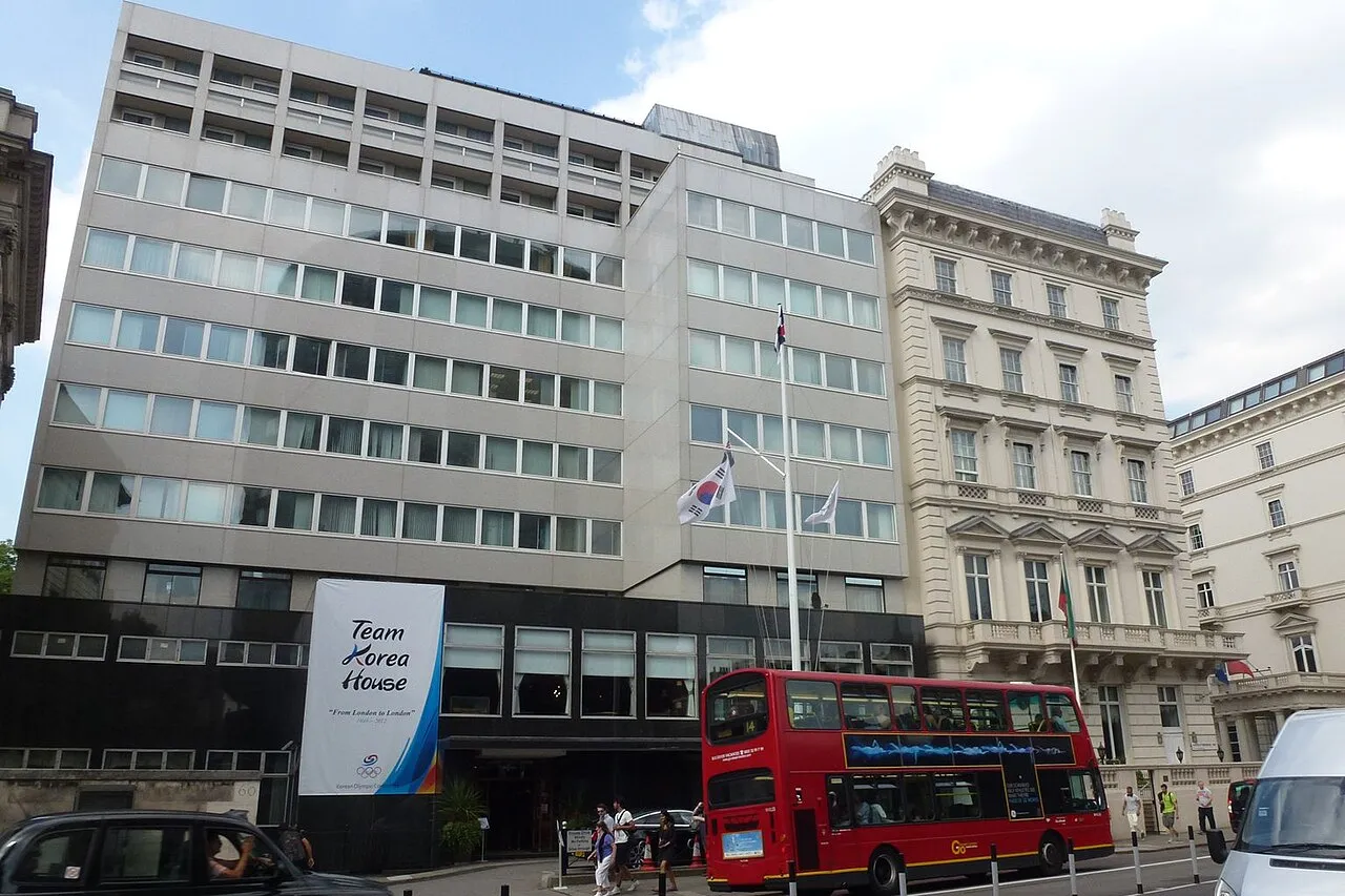 The Royal Thames clubhouse at 60 Knightsbridge (photographed during the London 2012 Olympics)