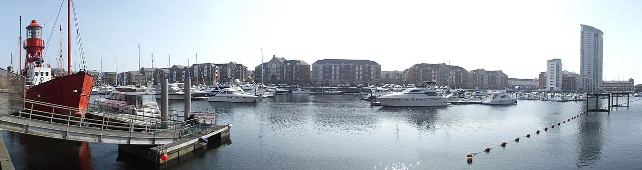 Swansea Marina panorama