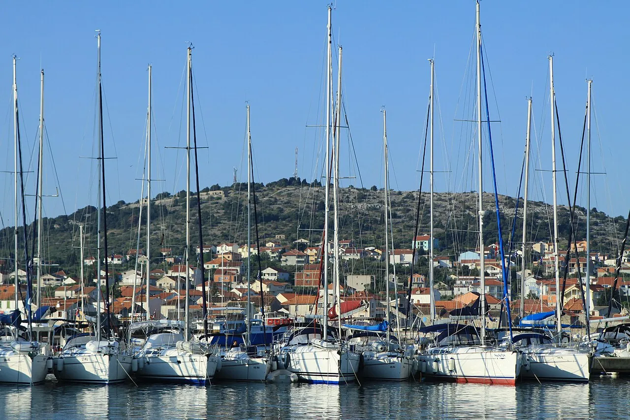Sailing yachts at Murter