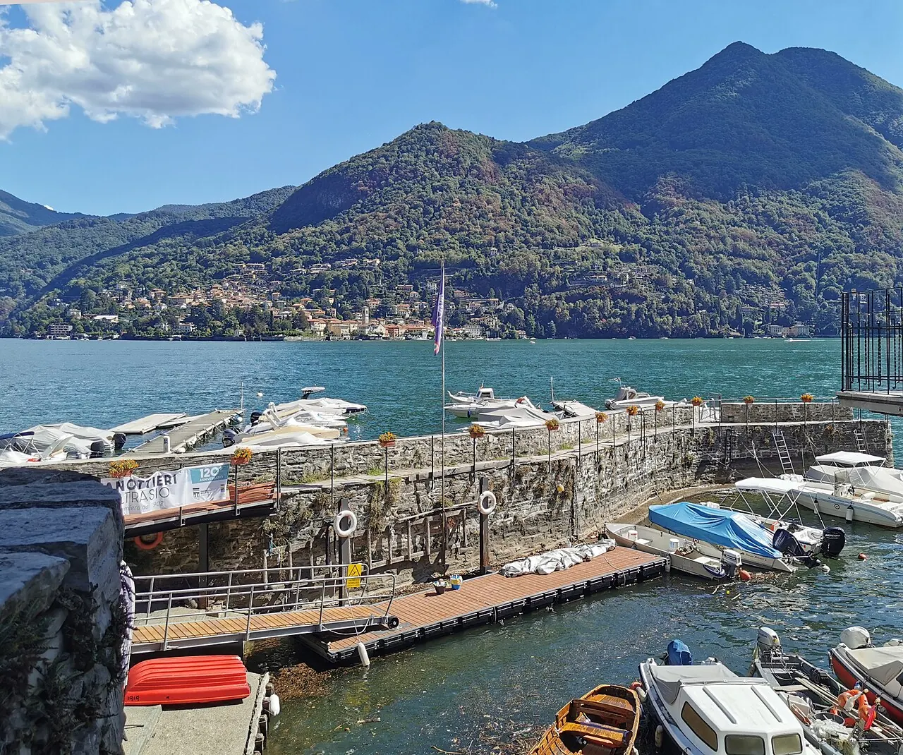 harbour of Moltrasio