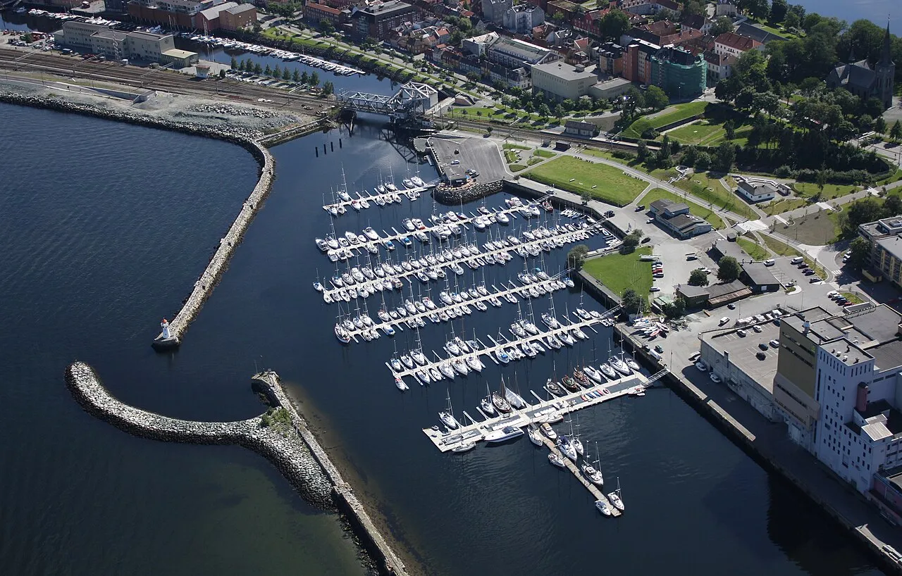 Skansen small-boat harbour, Trondheim