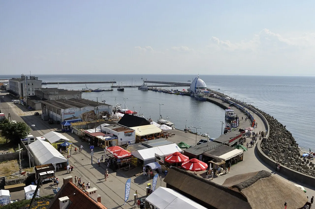 Hel harbour with breakwater and yacht basin (2010)