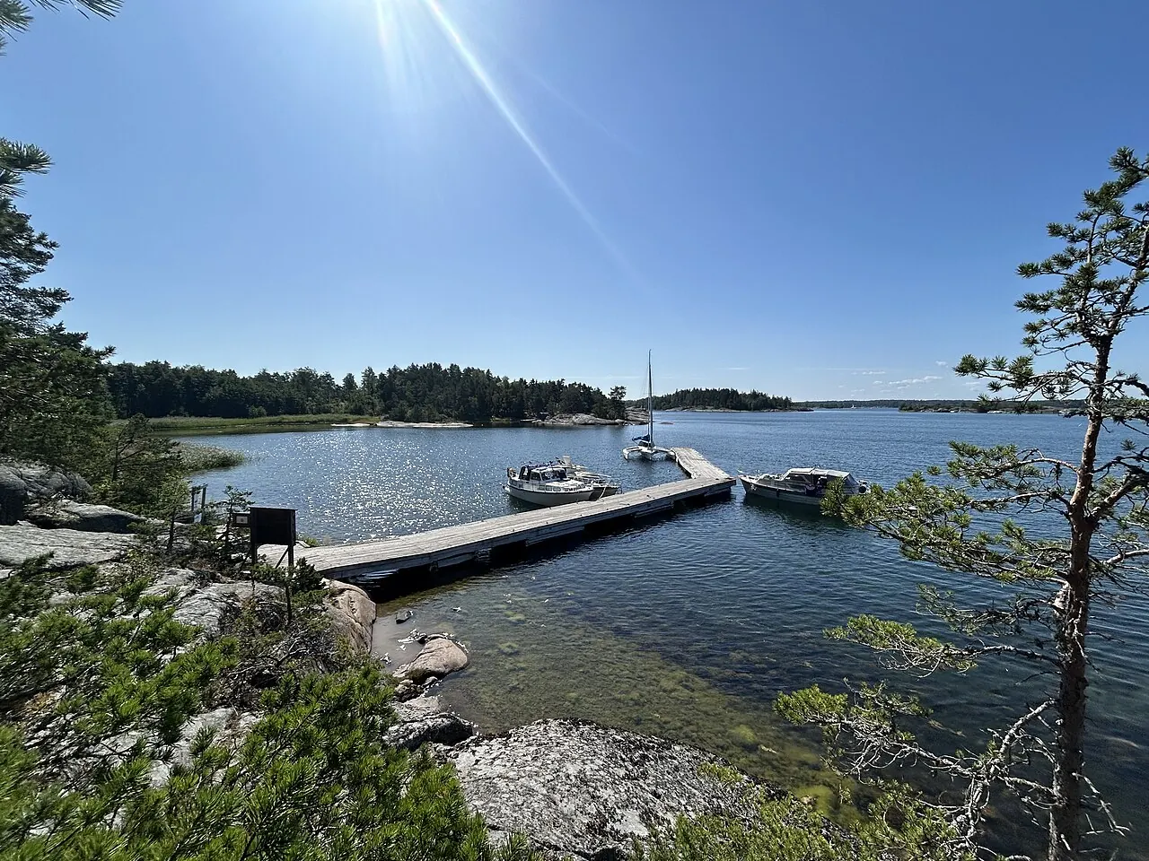 Ahlmansvikens guest harbor