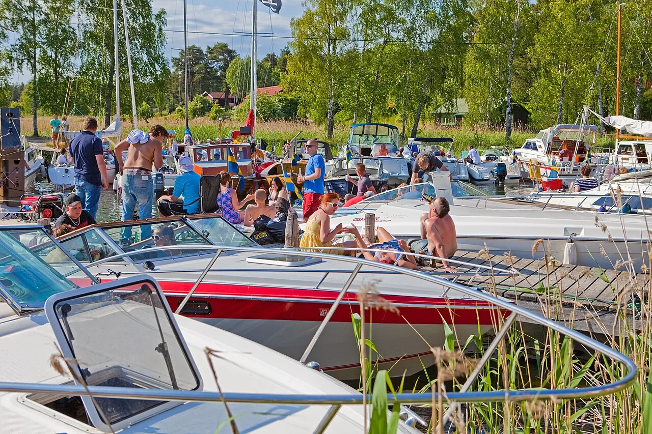 Möja guest harbour kyrkviken