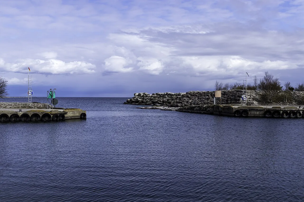 Entrance to Vändburg harbour (2020)