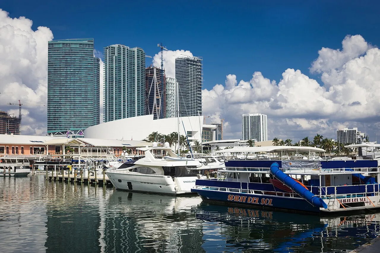 Miamarina by Bayside Marketplace, downtown Miami