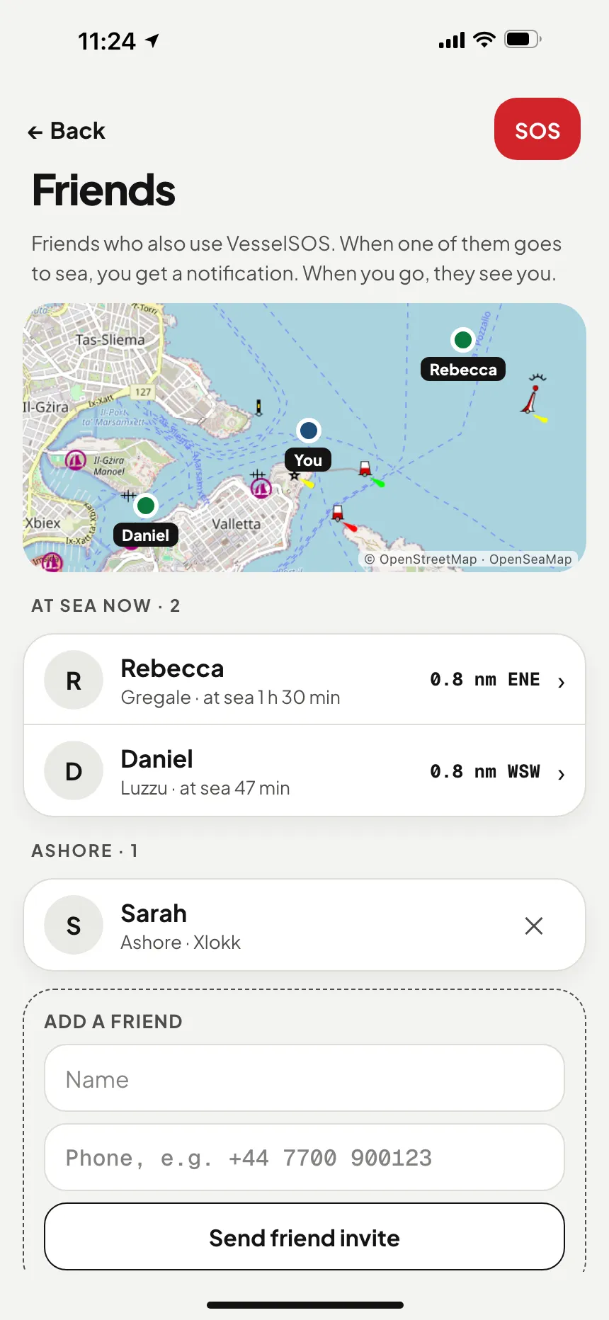Boating friends map: two friends at sea near you with their boat, time on the water and distance, and one friend ashore · VesselSOS