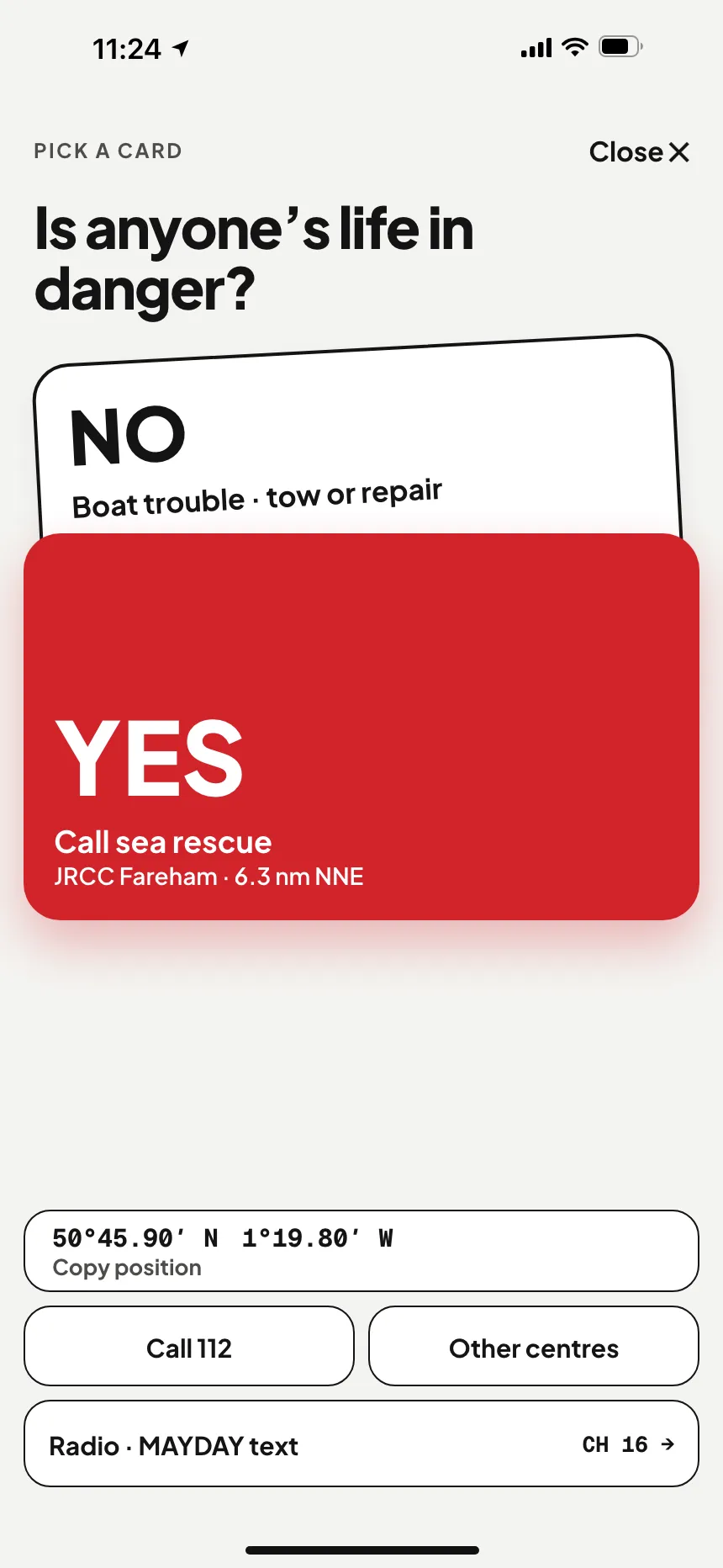 Marine SOS: is anyone's life in danger? Yes calls JRCC Fareham, no opens technical assistance · VesselSOS