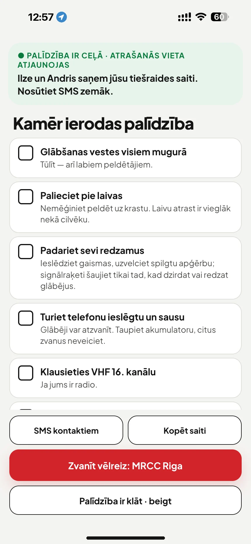 Gaidot jūras glābšanu: kontrolsaraksts līdz palīdzības ierašanās brīdim un SMS ar izsekošanas saiti tuviniekiem · VesselSOS