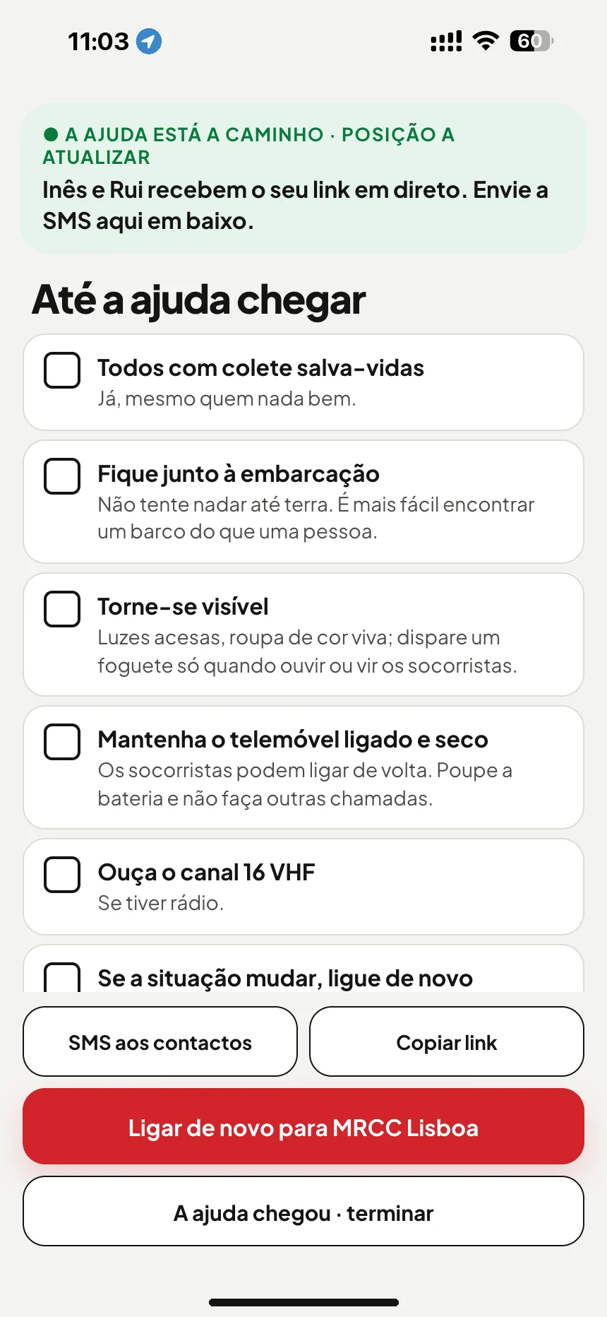 À espera do salvamento marítimo: lista de verificação até chegar ajuda e SMS com o link de localização para os seus · VesselSOS